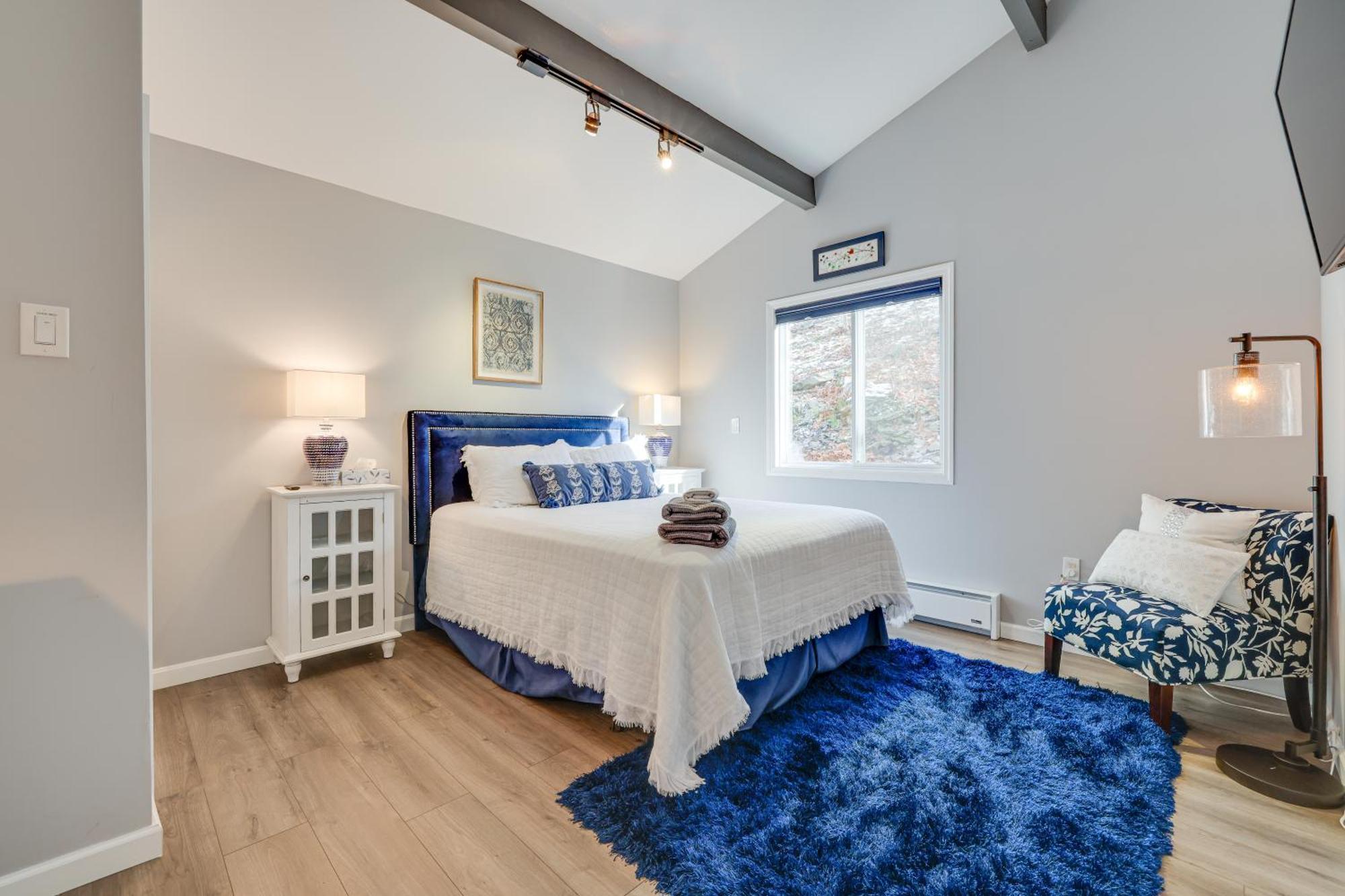 Gogh Themed Home-all Community Amenities Included!